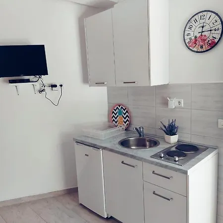 Butigan-tiha Luka Apartman *