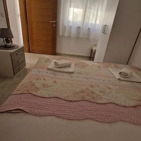 Apartment Butigan-tiha Luka