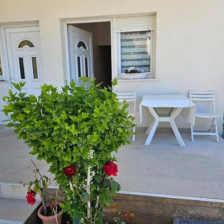 Butigan-tiha Luka Neum