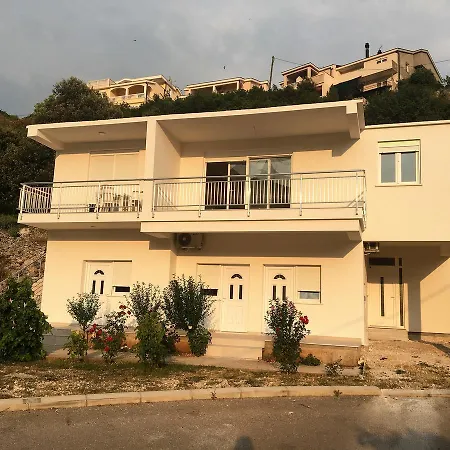 Butigan-tiha Luka Neum