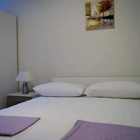 Butigan-tiha Luka Apartament *
