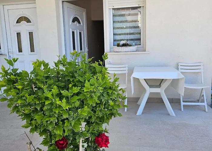 Apartment Butigan-tiha Luka