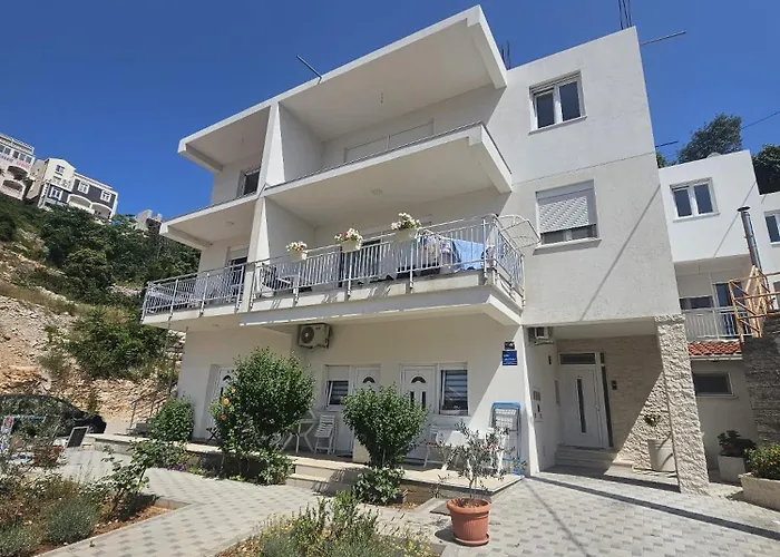 Butigan-tiha Luka Neum